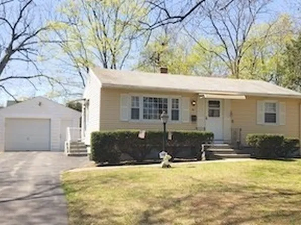 96 Clement St, Springfield, MA 01118
