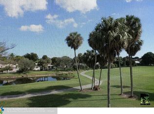 2410 Country Club Blvd APT 302E, Deerfield Beach, FL 33442
