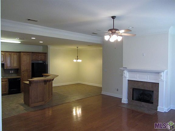 4th image of 12407 Dutchtown Villa Dr