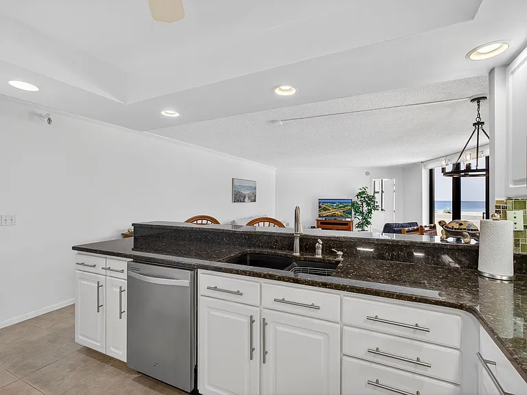 2800 N Ocean Dr #A-3A — Photo 6