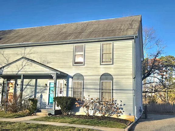 2nd image of 540 W Ocean Heights Ave #B