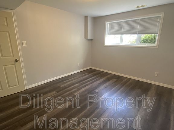 2nd image of 588 Howden St Unit 5