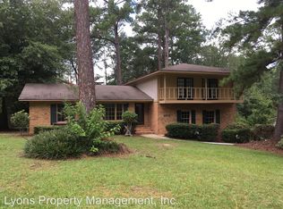 2118 Lakeshore Dr, Valdosta, GA 31602