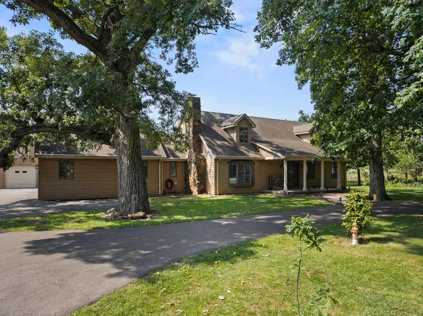 6705 N West Arrowhead Dr, Urbana, IL 61802