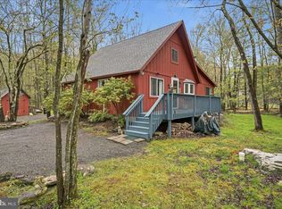 301 Orono Dr, Pocono Lake, PA 18347