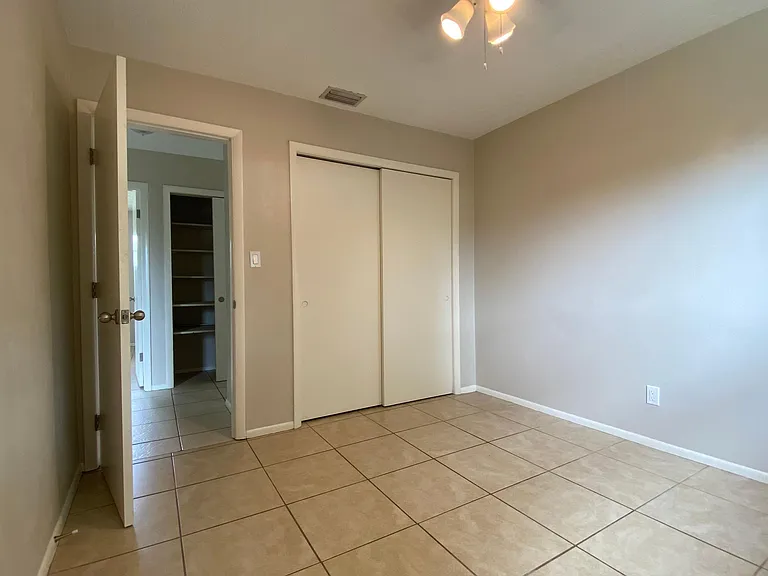 2016 Hopkins Dr W — Photo 12