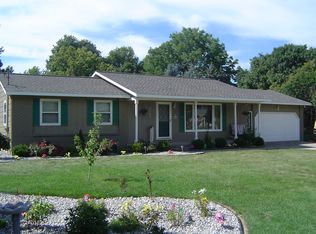 7797 Durain Dr, Jenison, MI 49428