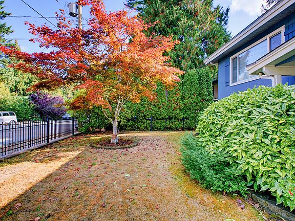 3rd image of 20014 38th Ave