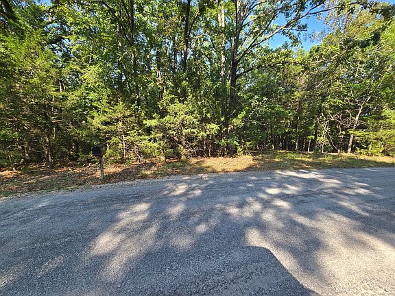 5th image of 3058 Lazy Acres Rd