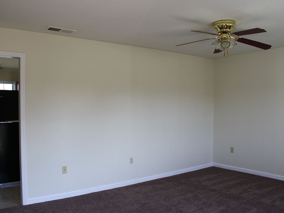 1st image of 201 Woodhill Ln
