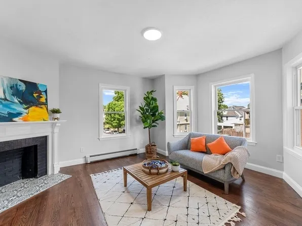 2 Westerly St APT 3, Jamaica Plain, MA 02130