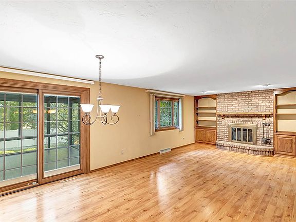 5th image of 1951 Knotty Pine Dr