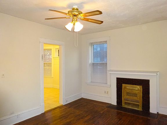 2nd image of 1915 1st Ave S APT 1