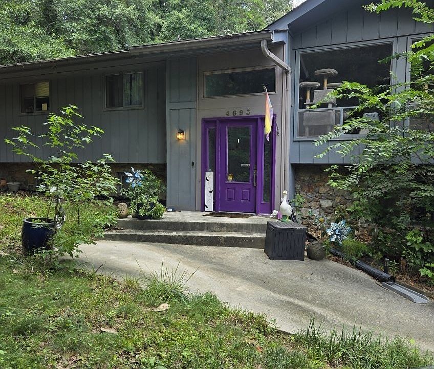 1st image of 4693 Rivercliff Dr SW