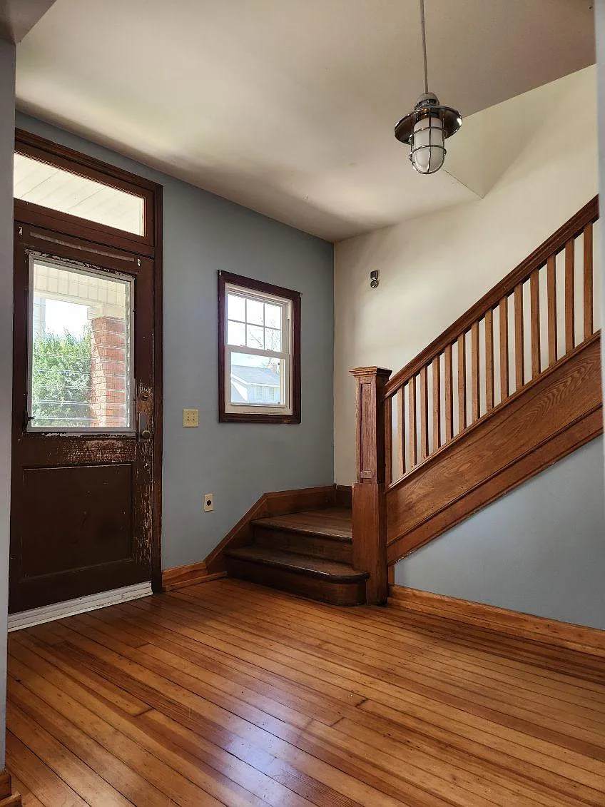 4 bed, 1585 sqft, $1,500 — Photo 2