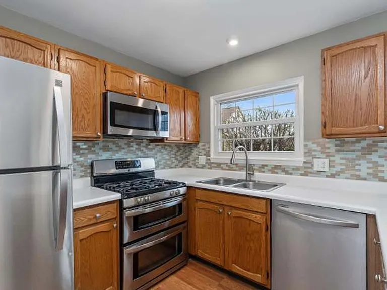 503 Ascot Ln — Photo 13