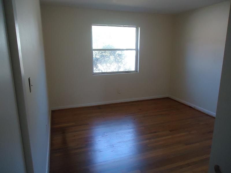 2nd image of 5604 Selton Ave