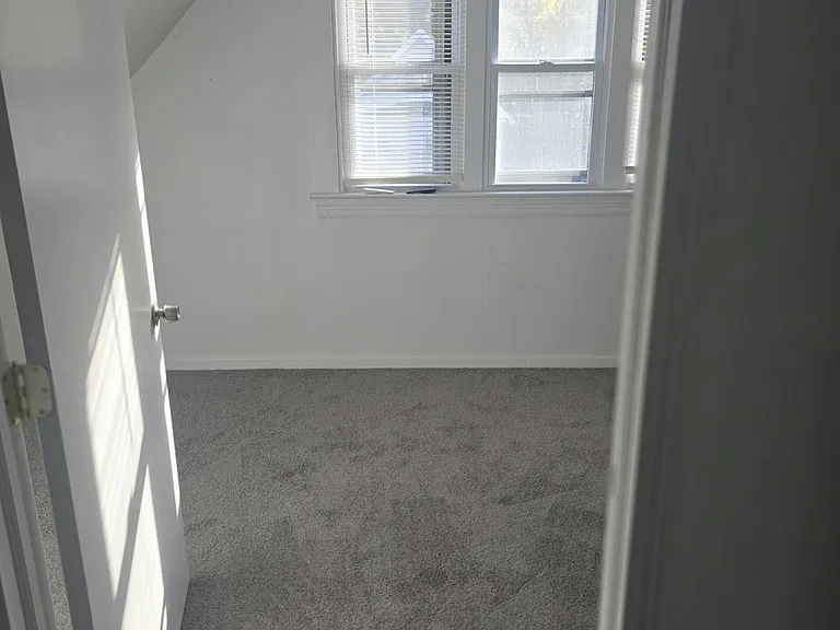 Upstairs bedroom 4
