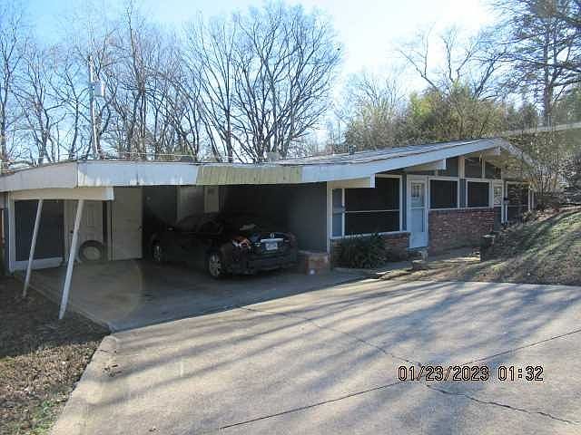 1st image of 424 Sierra Madre Dr