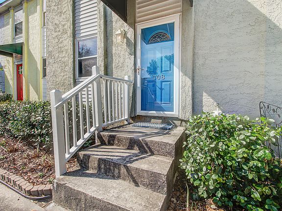 2nd image of 708 Davenport Dr