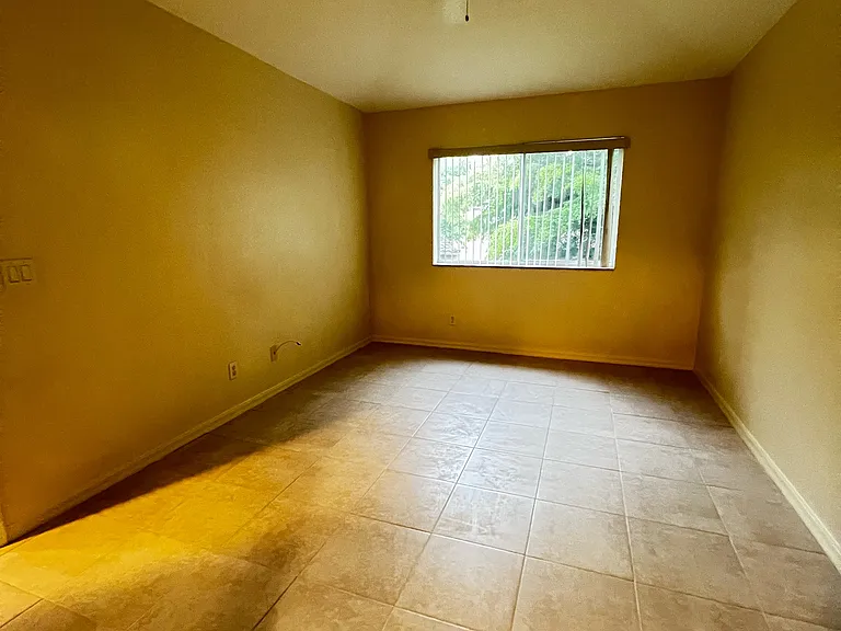 10032 Ravello Blvd #1 — Photo 5
