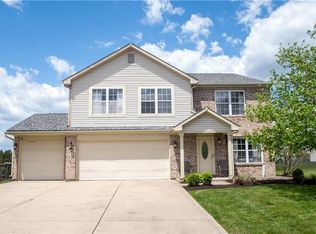 6832 N Lufkin Ct, McCordsville, IN 46055