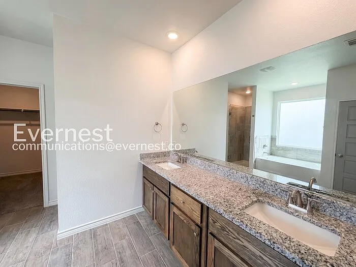 8511 Glade Dr — Photo 18