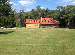 17742 Ferry Rd, Winslow, AR 72959