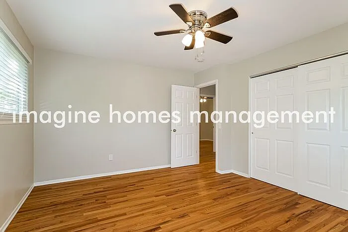 708 Chantilly Ct — Photo 8