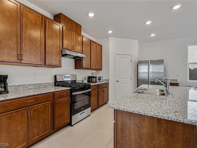 10034 Sir Atlas Ct — Photo 2