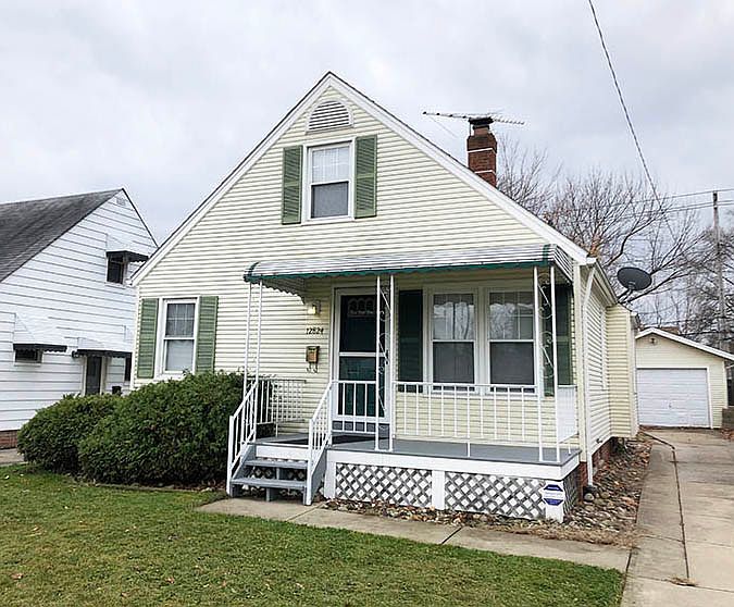 1st image of 12824 Oak Park Blvd