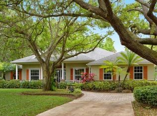 4836 Dunn Dr, Sarasota, FL 34233