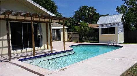 4th image of 606 Timber Bay Cir E