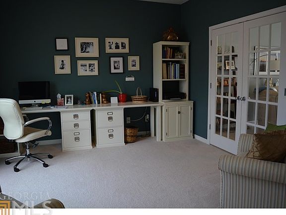 3rd image of 305 Hambrick Park