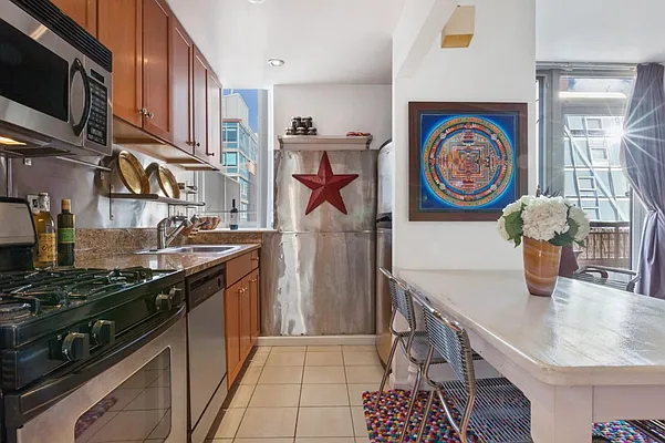 Rented by Compass | media 26