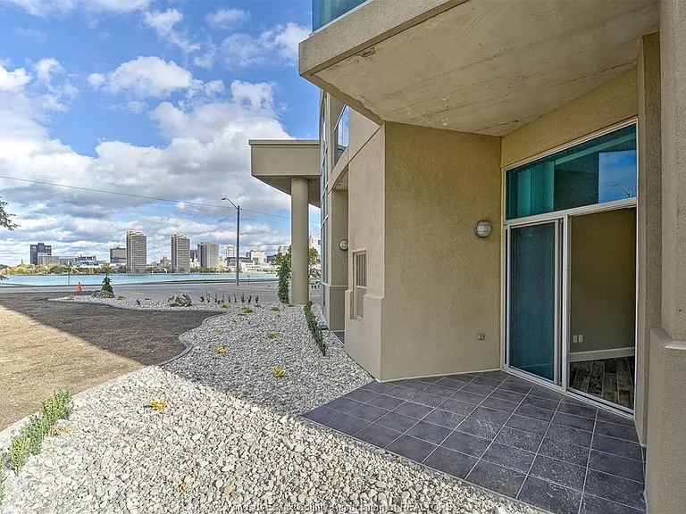 1225 Riverside Dr E #101 — Photo 33