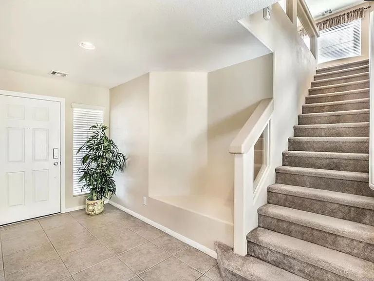 10595 Salmon Leap St — Photo 46