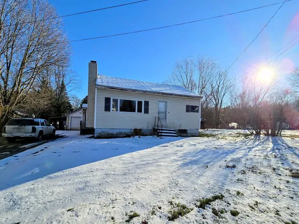 62 W West Main Street, Milo, ME 04463