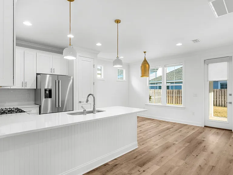 117 Roundwood Dr — Photo 13