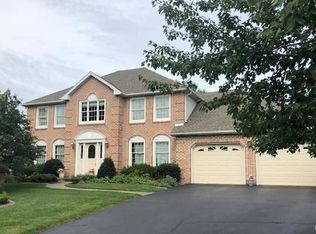 2035 Quail Creek Rd, Bethlehem, PA 18017