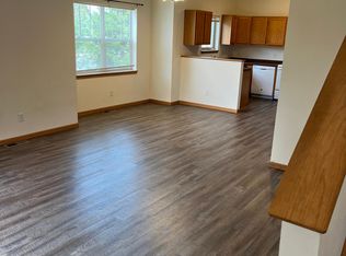 108 Wind Stone Dr, Madison, WI 53718