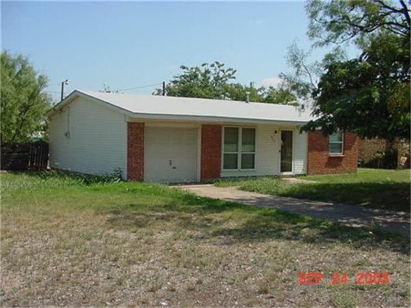 1st image of 425 Penrose Dr