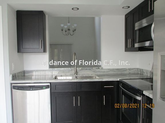 4th image of 14618 Laguna Beach Cir