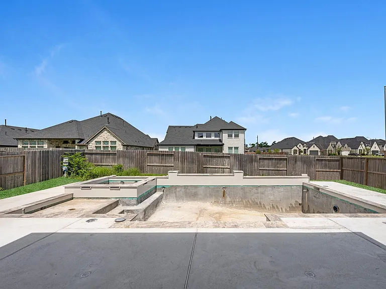 1402 Sunrise View Ln — Photo 25