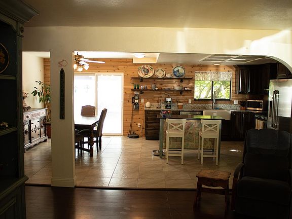 3rd image of 15345 Stinson Dr