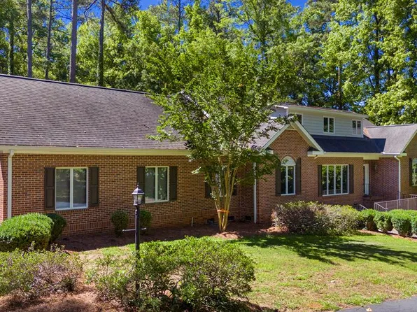 113 Pinecrest Dr, Greenwood, SC 29649