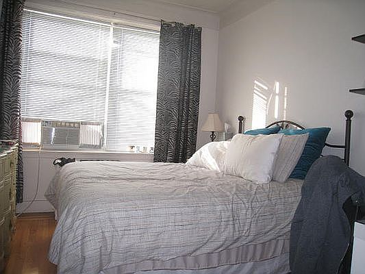 3rd image of 23-25 33rd St #2A