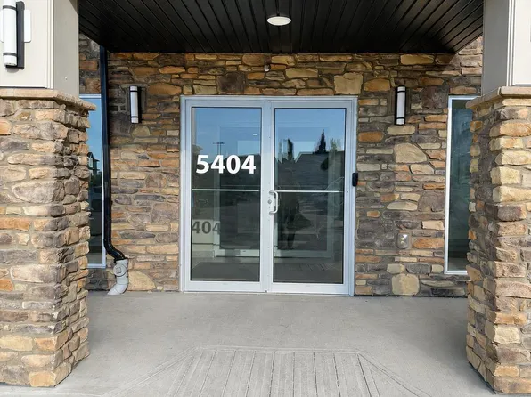 5404 7th Ave SW #112, Edmonton, AB T6X 2K4