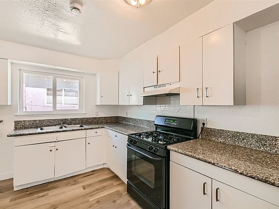 2nd image of 214 George Pl #216