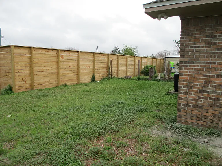 1346 Stephen Dr — Photo 15